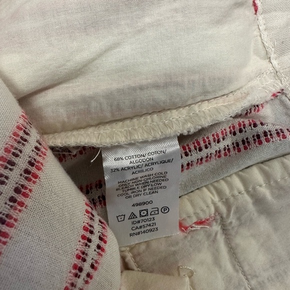 Red and White Striped Bermuda Shorts with High Waist - Picture 3 of 4